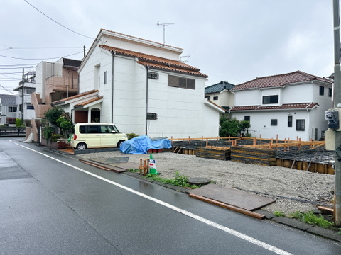 物件外観(2026年6月26日撮影)10月末完成予定