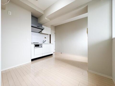 造りこんだ空間演出の妙が生み出す光と質のハーモニーはこの住宅のクオリティの良さを実感させてくれます。