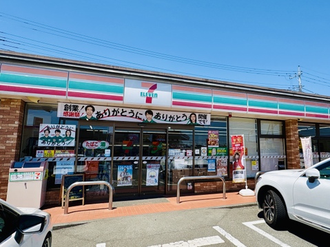 セブン-イレブン 八王子松木北店 300m