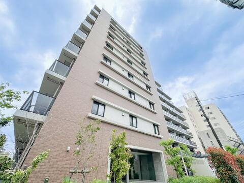 JR中央線「豊田」駅徒歩12分。令和築ならではの美しい外観と充実設備が魅力のレジデンス。角部屋・全室採光設計で、開放感あふれる暮らしを叶えます。