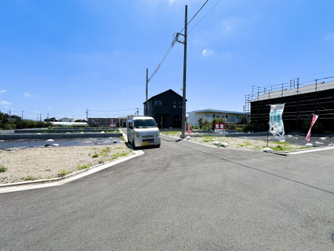 地盤サポートシステム20年保証に加え、6か月・2年・5年・10年の無料定期点検を実施予定。ご入居後も安心が続くアフターサポートです。