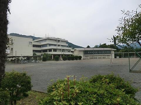 青梅市立西中学校まで約3446m
