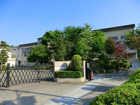 八王子市立中山中学校まで約195m