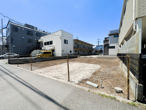 通勤・通学に便利な「中神」駅徒歩7分の好立地。駅近でありながら約60坪の広さがあり、建築条件もありません。利便性も住まいへのこだわりも諦めたくない方におすすめです。