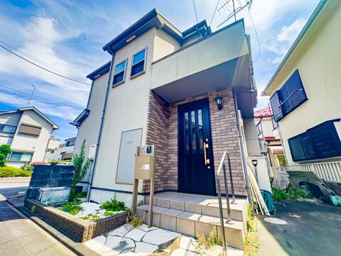ご家族1人1人がお部屋を持てる、4LDK+S。徒歩圏内にお買い物施設や教育機関が揃っており、暮らしやすい周辺環境でございます。2026/7/11撮影