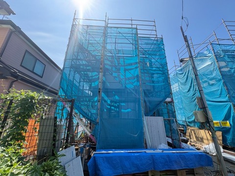 2026年9月上旬完成予定です。