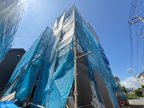 2026年9月上旬完成予定です。