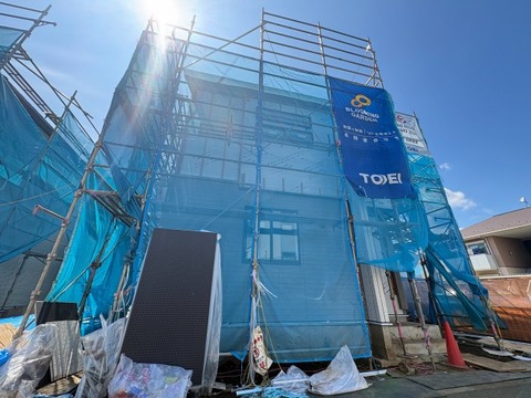 2026年9月上旬完成予定です。