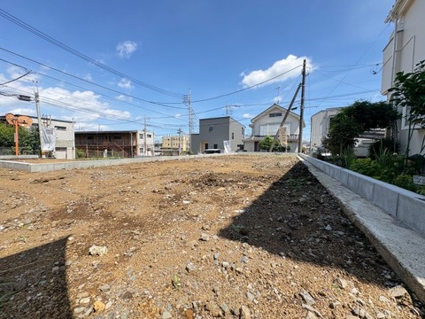 2026年10月下旬完成予定です。