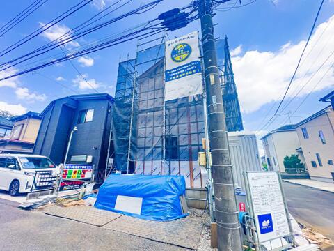 カースペースを2台分ご用意しております(車種による)。お仕事用とプライベート用を使い分けることができます。2026/7/19撮影