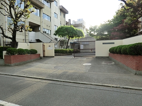 立川市立立川第九中学校 320m