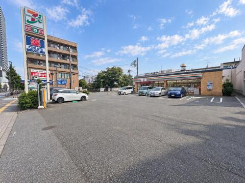 セブンイレブン八王子万町まで約175m