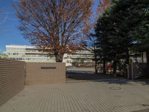 国分寺市立第七小学校 715m