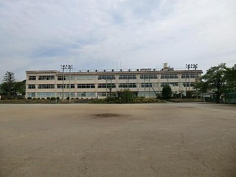 あきる野市立増戸中学校まで約487m