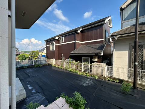 物件外観(2026年8月21日撮影)9月末リフォーム完成予定