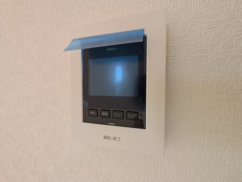 訪問者の顔をしっかり確認できるため安心して応答できます。