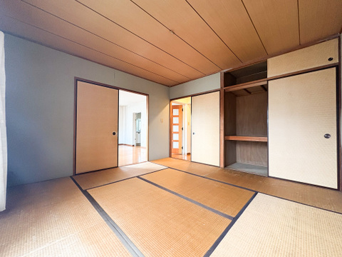 日本特有の部屋「和室」。