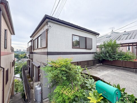 建物の居住性に拘った邸宅は、「落ち着き」と「安らぎ」と「快適」を実現してくれます。