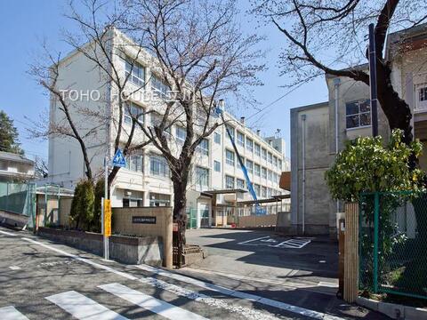 八王子市立由木中央小学校まで約855m