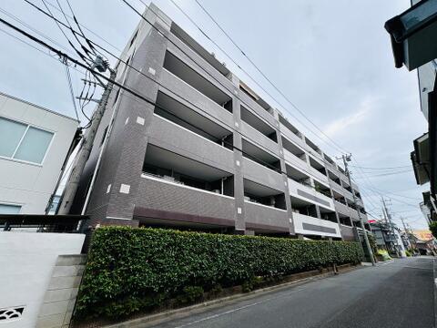 京王八王子駅まで徒歩11分。周辺は落ち着いた住環境で、のびのびと新生活をスタートできます。