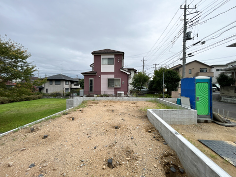 物件外観(2026年8月27日撮影)11月下旬完成予定