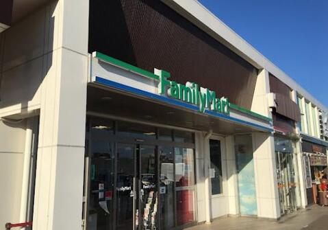 ファミリーマート石川PA上り店まで約123m