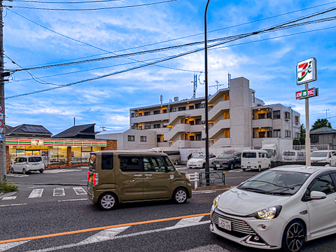 セブンイレブン調布野川大橋南店まで361m