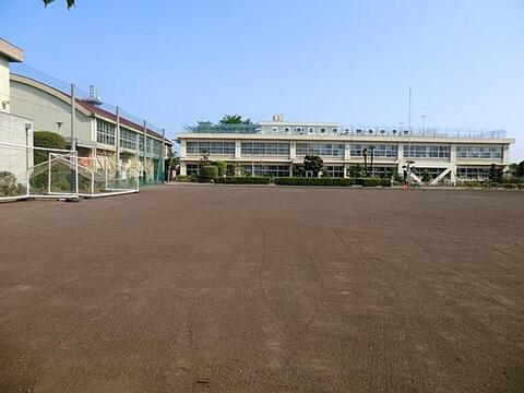 あきる野市立秋多中学校まで約800m