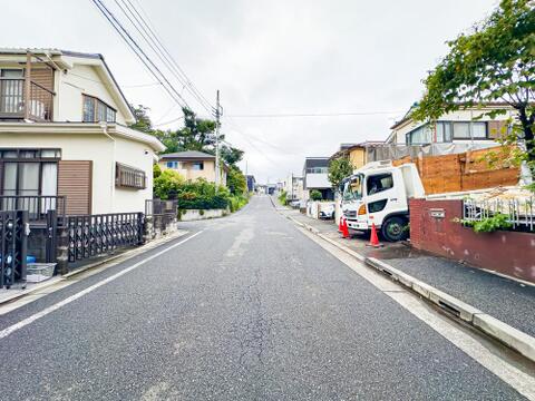 現地に足を運んで頂けた時には、実際に周辺をご自由に散策して頂けます事をお勧め致します。現地(2026年9月)撮影
