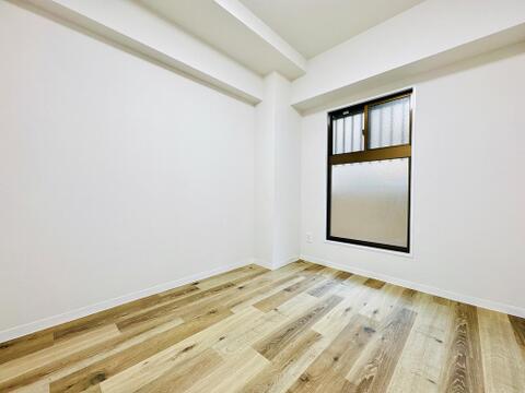 全室フロアタイル張りにリフォーム済み。お掃除がしやすく、清潔感のあるお部屋です。
