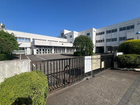 小金井市立小金井第一中学校まで約1300m