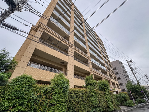 周辺環境と併せて現地のご案内も可能です。また、購入に際しての諸費用、住宅ローン(月々の返済例)など、資金計画のご相談も承っております。お気軽にお問い合わせください。