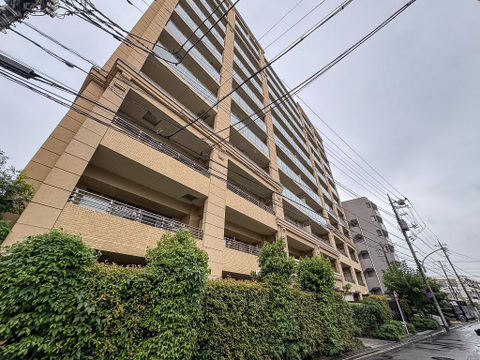 ご家庭によって優先順位やビジョンは様々です。予算内で希望を取り入れあなたらしい住宅を一緒に見つけていきましょう
