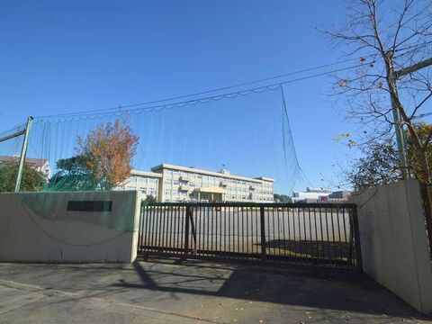 八王子市立別所小学校まで約1111m