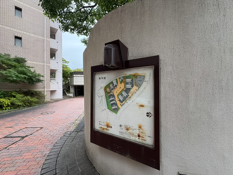 ザバービア21多摩の案内図となっております。