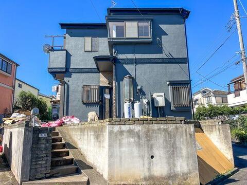陽当たり・開放感あふれる全景。10月末完成予定で、リフォーム中の現地ご案内も承っております。