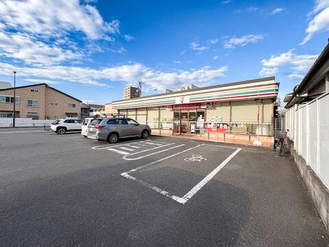 セブンイレブン福生志茂店まで約190m