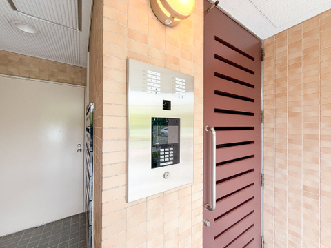 ただいまリフォーム中ですが、ご案内可能です。(10月上旬に完成予定)