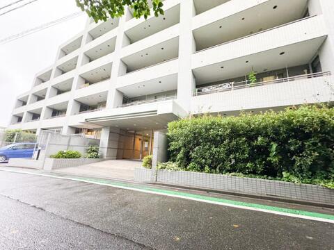 現地(2026年9月)撮影まもなくリフォーム完工予定。水回りももちろん一新。
