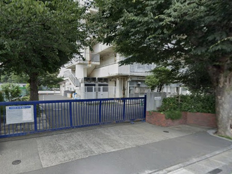 西東京市立柳沢中学校 1300m