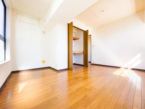 住まいには気付きがあり、住まうごとに様々な角度から違う顔を見せてくれます。新生活は小さな発見の連続です。※リフォーム前のお写真です。現地(2026年9月)撮影