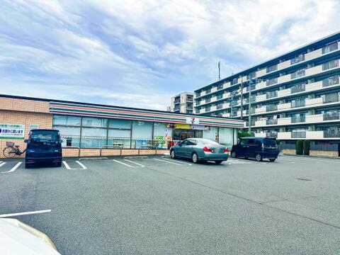 セブンイレブン昭島武蔵野3丁目店まで約522m