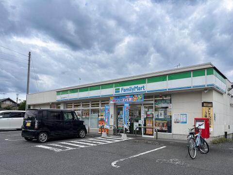 ファミリーマート 福生多摩橋通り店まで約400m