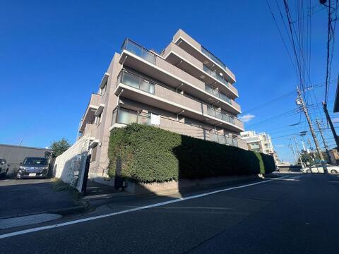 こちらの物件は、ただいまリフォーム準備中です。内装や設備が一新され、より快適な空間としてのご案内となります。完成後をどうぞお楽しみに。