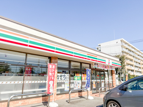 セブンイレブンになります。