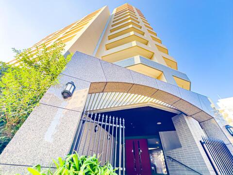 総戸数124戸の大規模レジデンス。「武蔵小金井駅」から徒歩約7分の好立地です。生活しやすい人気エリアでございます。2026/10/8撮影