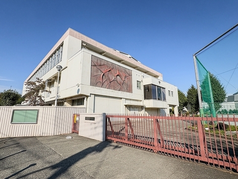 府中市立府中第二小学校まで550m