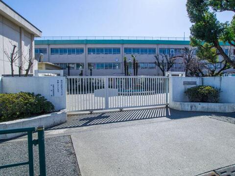昭島市立拝島第二小学校まで約1110m