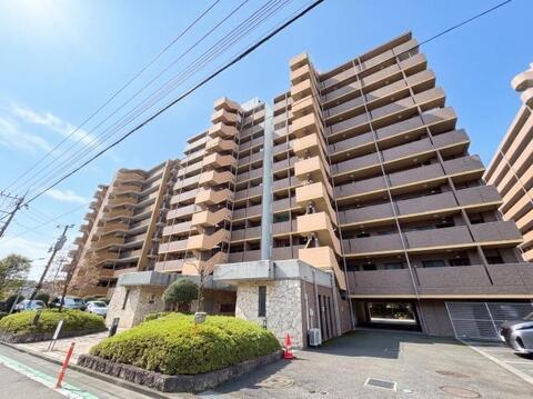 管理組合によりしっかりと管理されたマンション。修繕積立金の積み立てや計画的なメンテナンスが行われており、長く安心して快適に暮らせる住環境が整っています。