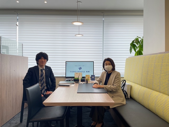 【自分の家を持ちたいという願望を叶えられました】～色々と費用がかかるものなのだなと感じる場面もありつつ、丁寧な接客から提案や案内まで含めてちゃんと信頼できる不動産であることも間違いないので、安心して任せられました。～